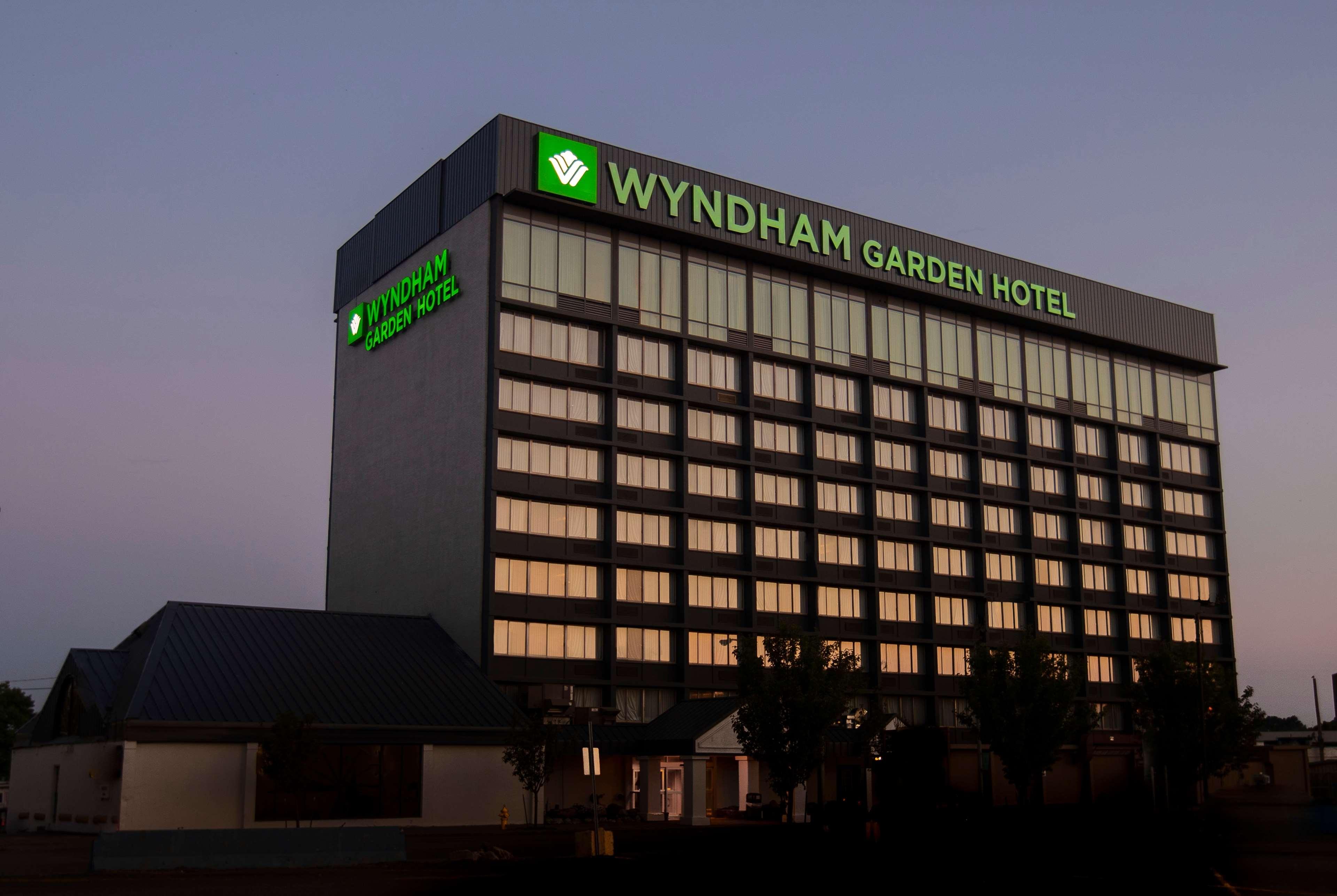 Hotel Wyndham Garden At Niagara Falls Exterior foto